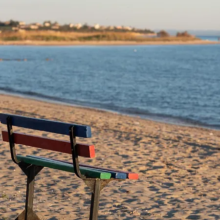 Calma Di Mare Nea Kallikrateia